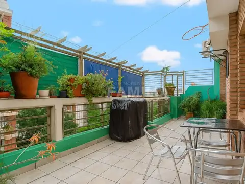 Venta - Piso - 4 ambientes - Balcón terraza - Cochera individual - Baulera - Playroom propio -...