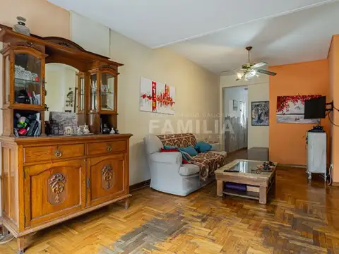 Departamento 4 ambientes con 2 baños