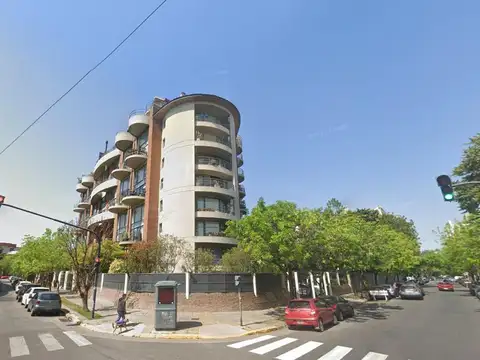 Zapiola e/ Dorrego y Concepción Arenal