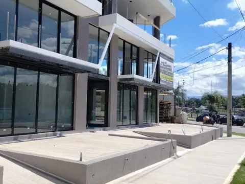 Local en Venta en Villa Del Lago, USD 290.000
