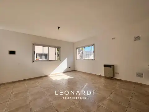 Departamento en Alquiler en Centro, $ 640.000