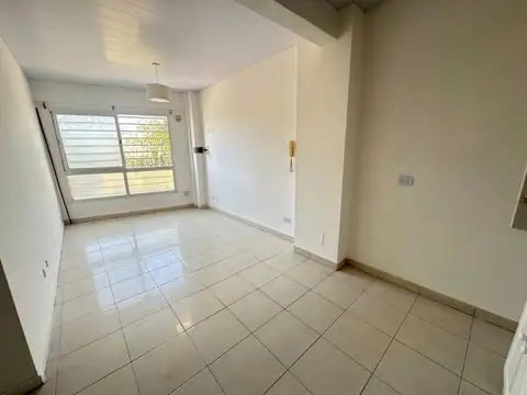 Depto Tipo Casa en Alquiler de 2 dormitorios