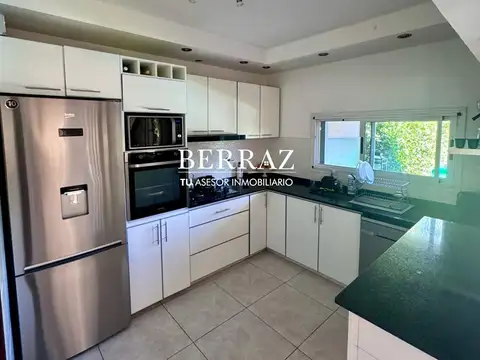 Casa Venta 3 Dormitorios Barrio Los Olivares Lote de 300 m2 Pilar