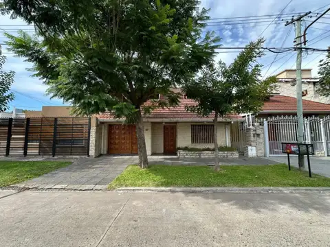 CHALET DE CATEGORIA + DEPARTAMENTO