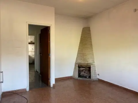 Los Arrieros 1112 , Piso 0