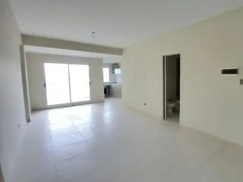 Solis 2900, Piso 1