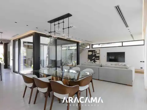 Casa en Venta al Noroeste