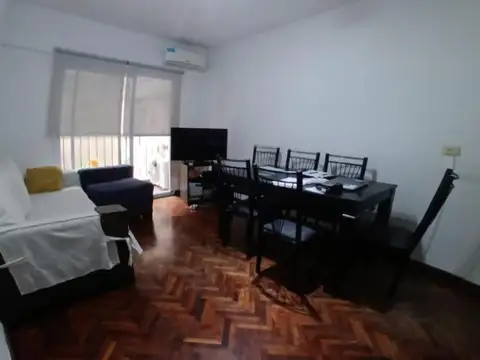 Juan Ramirez De Velasco 813 , Piso 1