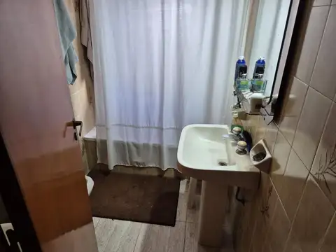 Depto Tipo Casa 4 ambientes con 2 baños
