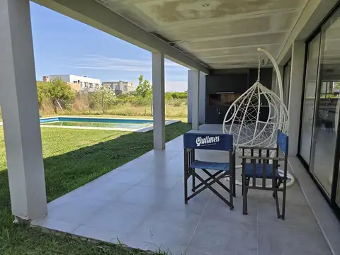 Casa en Alquiler de 5 dormitorios