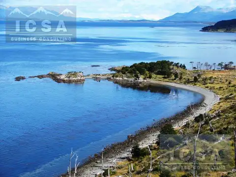 1000 has en el Fin del Mundo, con 4 km de costa sobre el Canal de Beagle