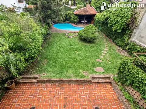 IMPORTANTE PROPIEDAD SOBRE LOTE PROPIO EN LA LUCILA