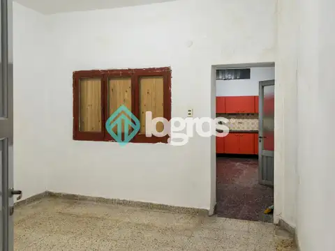 GALPÓN EN VENTA 900 m2 - APTO CRÉDITO - MACRO CENTRO