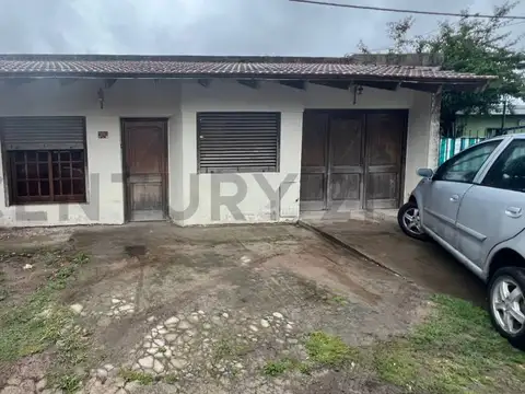 Casa 2 Dormitorios y Escritorio en San Carlos.