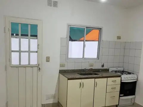 Italia Calle 41 300, Piso PB