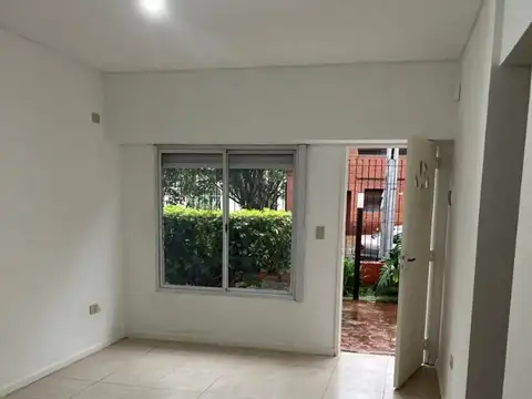 COMPLEJO CON  VIGILANCIA 24HS. - HERMOSO DEPARTAMENTO 2 AMB.CON COCHERA Y PATIO