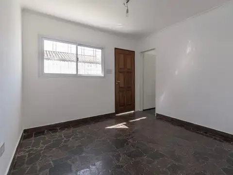 Depto Tipo Casa en Venta de 2 ambientes