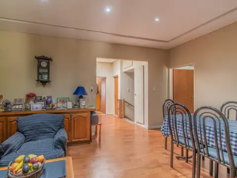 Depto Tipo Casa en Venta en Parque Chacabuco, USD 165.000