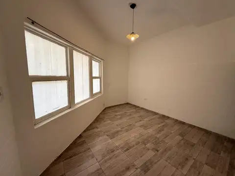 Depto Tipo Casa en Alquiler de Monoambiente