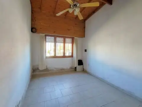 Casa 3 ambientes con 1 baño