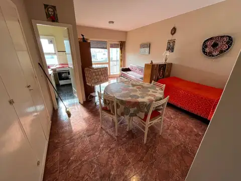 DEPARTAMENTO 1 AMBIENTE DIVISIBLE CON BALCON, PLAZA COLON