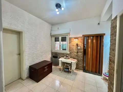 Casa 4 ambientes con 1 baño