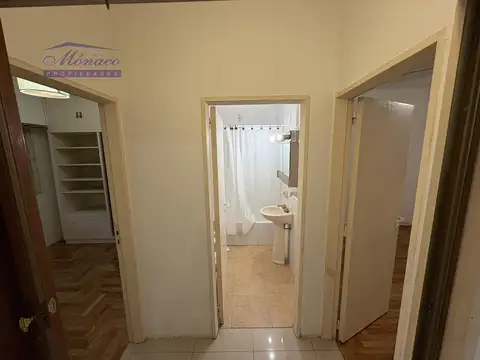 3 amb con al frente con patio cubierto/ dormitorio