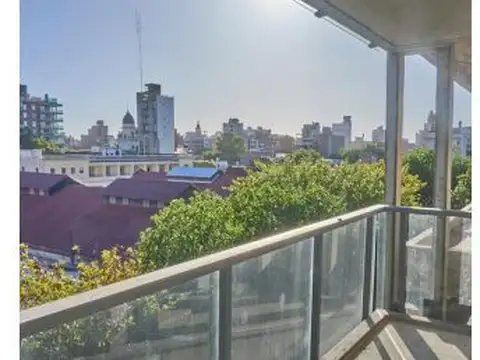 1ro de mayo  2101 , Piso 6