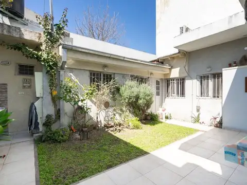 VENTA CASA 4 AMBIENTES JARDÍN COCHERA VILLA RAFFO