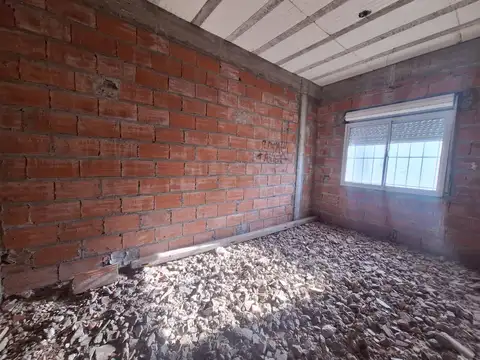 Casa 6 ambientes con 4 baños