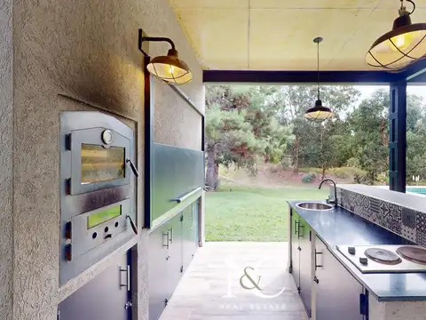 Casa 6 ambientes con 3 baños