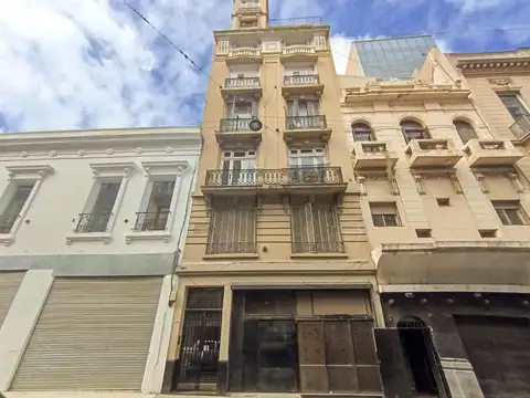 Avenida Rivadavia 1100
