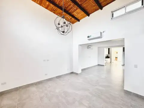 Depto Tipo Casa en Venta de 4 ambientes