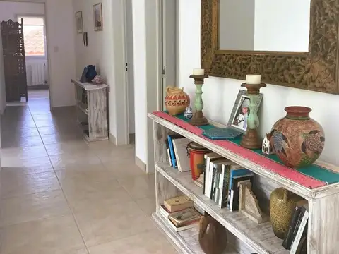 Miralagos-casa Con Jardin A Importante Area Verde.