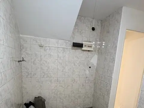 Local en Alquiler en Flores, $ 900.000