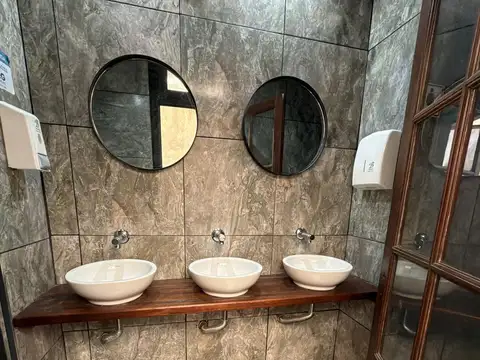 Local en Alquiler en Macrocentro, $ 2.500.000