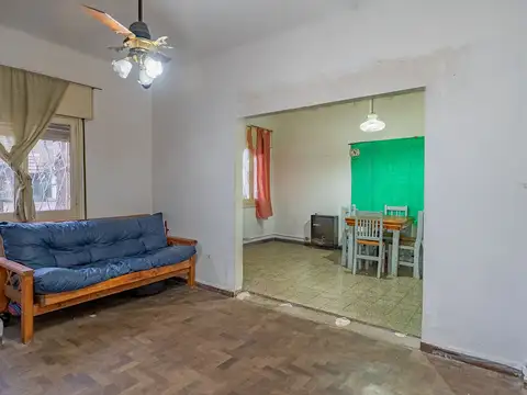 Casa 3 ambientes con 2 baños