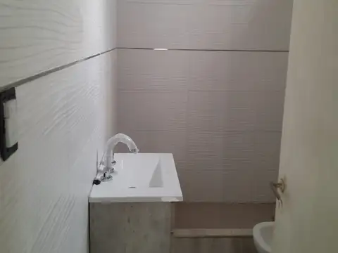 Depto Tipo Casa en Venta en Quilmes Oeste, USD 65.000