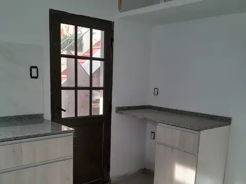 Depto Tipo Casa en Venta de 2 ambientes