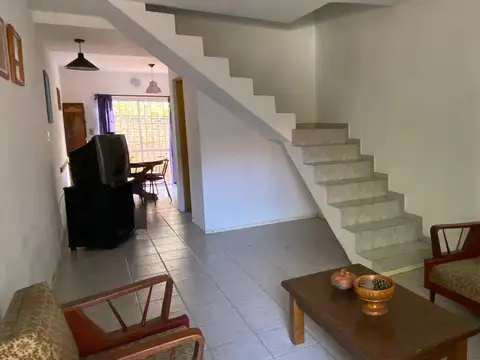 Depto Tipo Casa en Venta de 3 ambientes