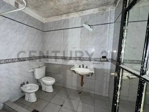 VENTA PISO A REFACCIONAR CALLAO 300. FINANCIA!