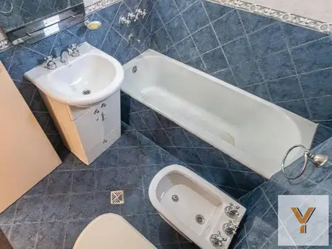 PH en venta - 2 Dormitorios 1 Baño - Caballito