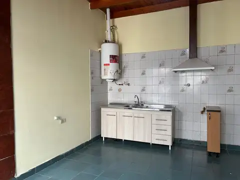 Depto Tipo Casa 2 ambientes con 1 baño