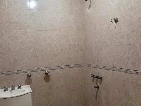 Depto Tipo Casa en Alquiler de 3 ambientes