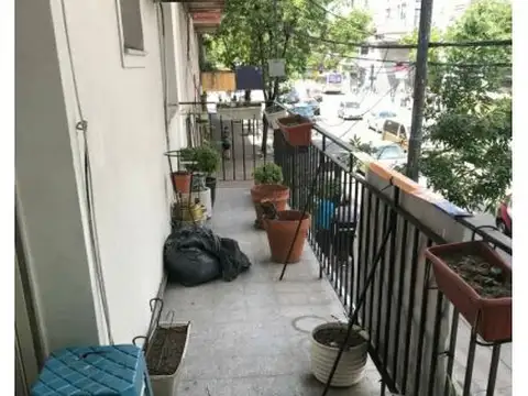 Avda. Juan De Garay  1200 1° , Piso 1