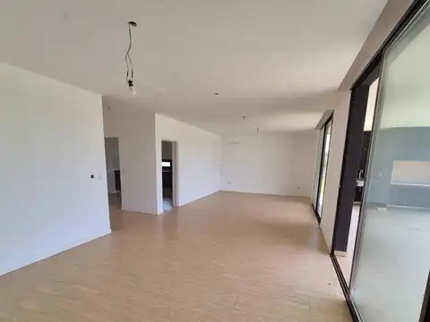 Casa en Venta en El Canton, USD 305.000