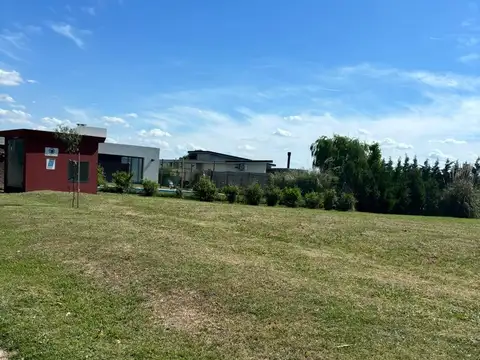 Terreno en Venta en San Sebastian, USD 43.000