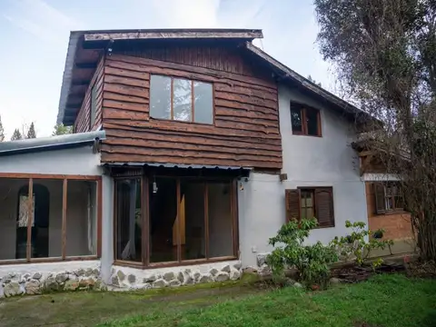 Chacra con arroyo, en Paraje Golondrinas