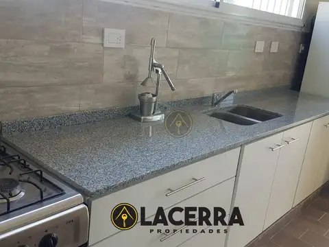 Casa en Alquiler en Barrio el Cazador, $ 1.400.000
