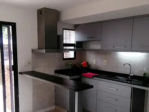 Depto Tipo Casa 3 ambientes con 1 baño